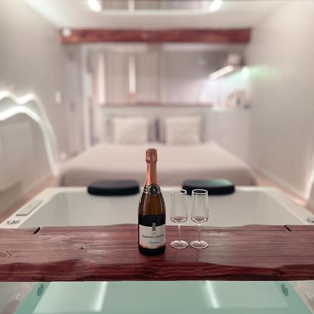 A La Folie - Loft & Spa Montrevault Exteriör bild